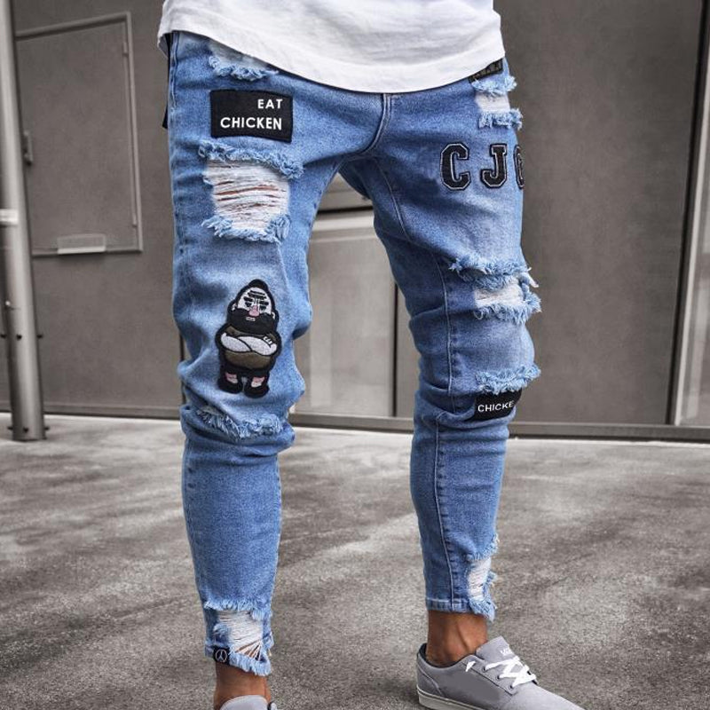 Vaqueros de hombre en negro: estilo urbano moderno