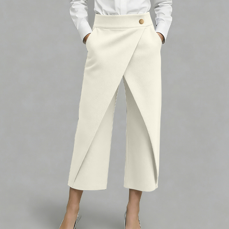 Pantalón capri para mujer con detalles de paneles combinados